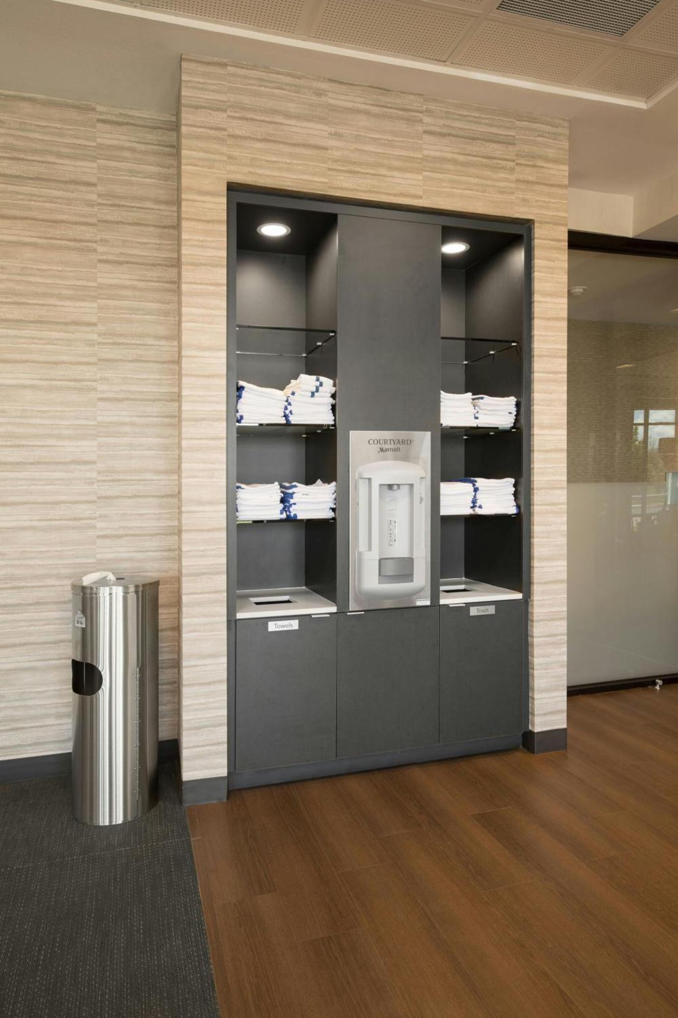 Courtyard By Marriott Russellville Ngoại thất bức ảnh