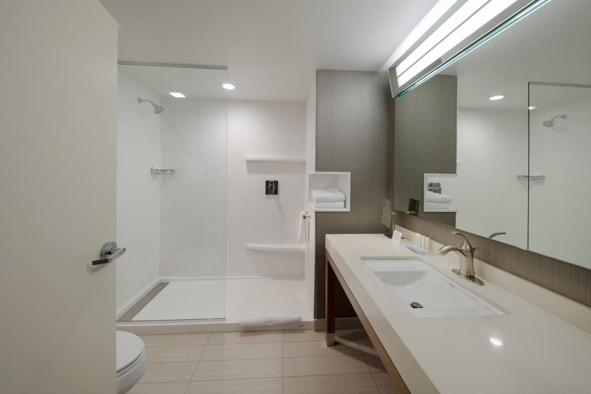 Courtyard By Marriott Russellville Ngoại thất bức ảnh