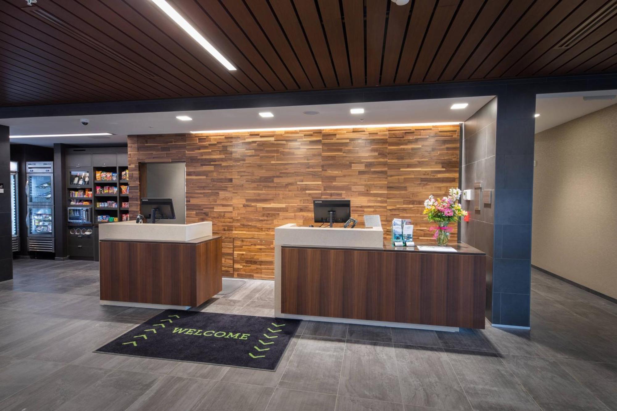 Courtyard By Marriott Russellville Ngoại thất bức ảnh